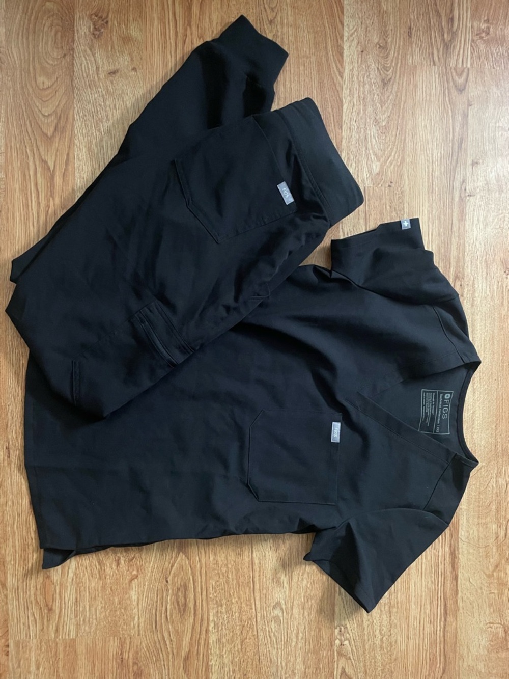 ❌SOLD❌NWOT figs black scrub set